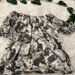 NWT Off the Shoulder top with Puffy Sleeves!